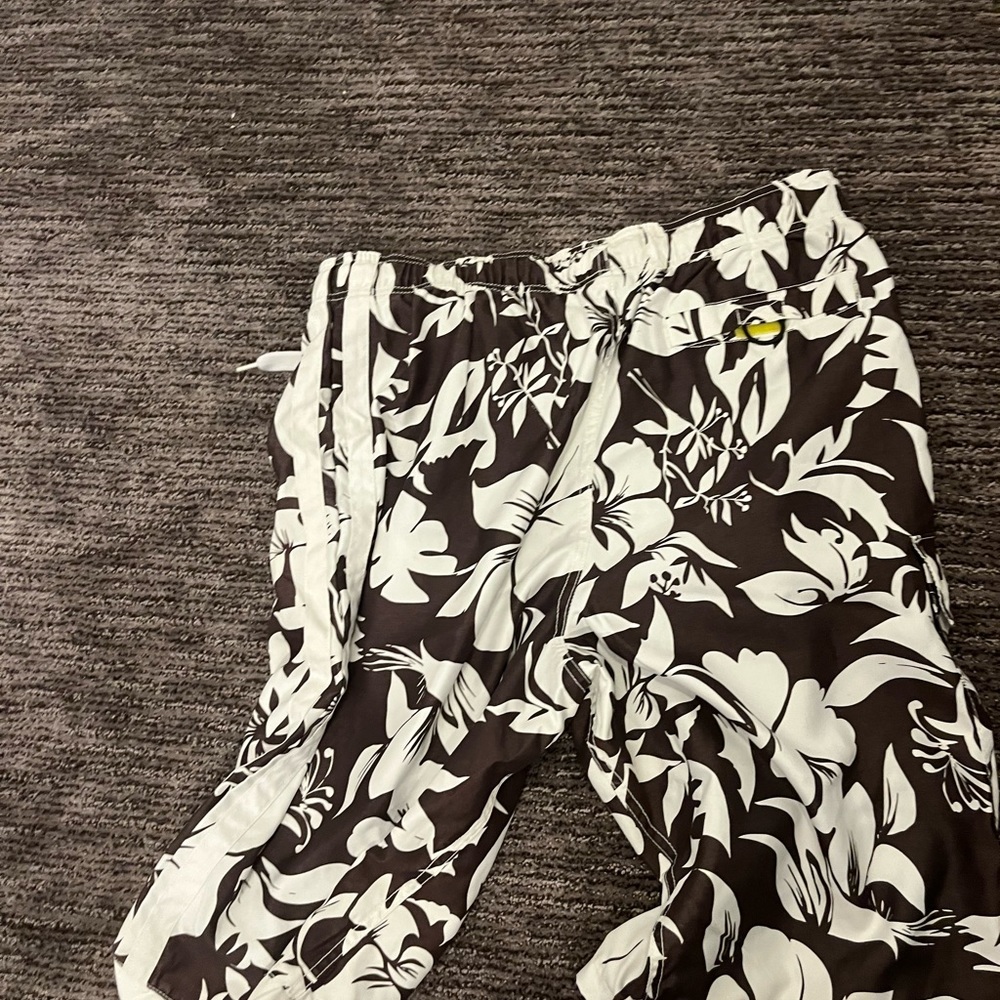 Green and White Floral print Arizona swim trunks - Picture 3 of 4